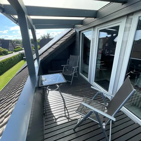 Wohnen Beim Klabautermann Mit Suedbalkon Lägenhet